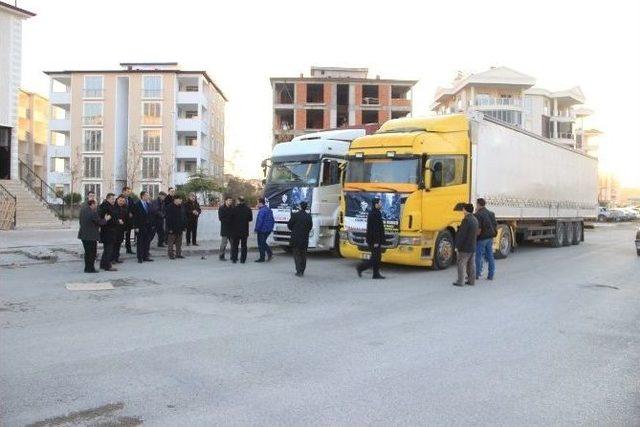 Halep İçin Yardım Tırları Yola Çıktı