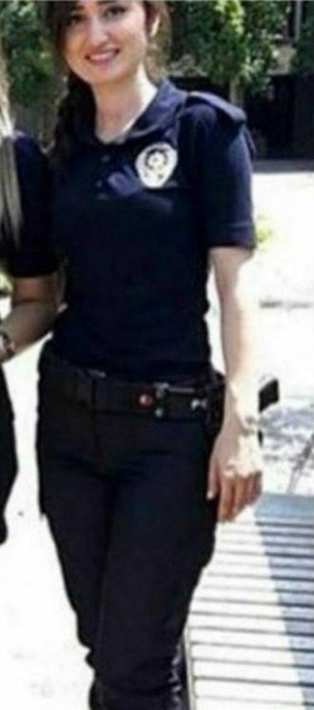 Akciğer Kanserine Yenilen Kadın Polis G&ouml;zyaşlarıyla Toprağa Verildi 1