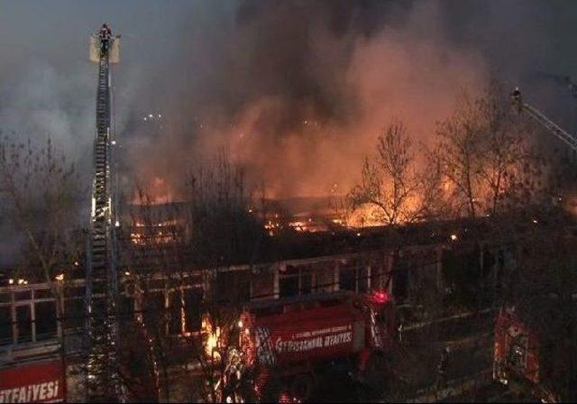 Sancaktepe de Fabrika Alev Alev Yandı 1