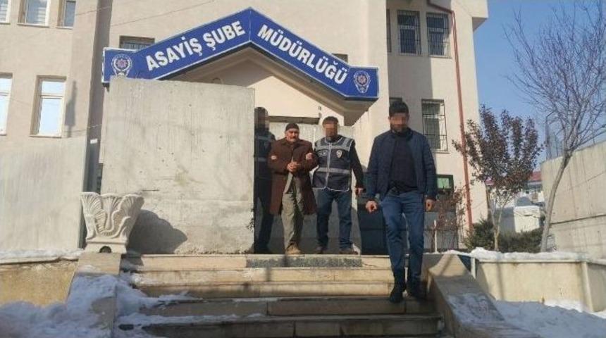 Arazi Y&uuml;z&uuml;nden Akrabasını &Ouml;ld&uuml;rd&uuml;ğ&uuml; İddia Edilen Şahıs Tutuklandı