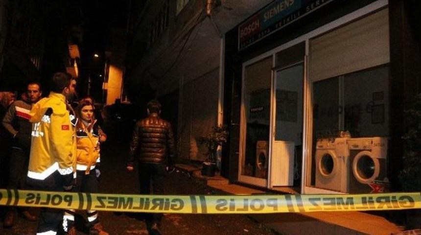 Ağabeyini İş Yerinde &Ouml;l&uuml; Buldu