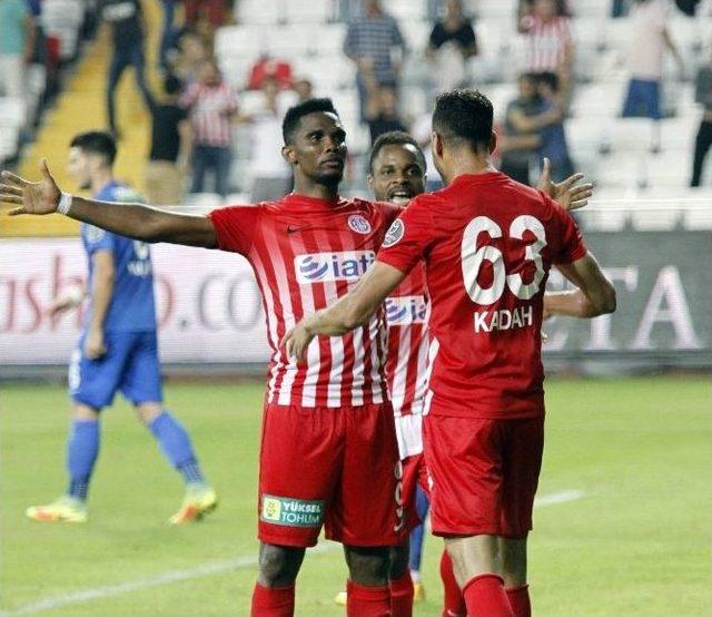 Antalyaspor’da İstikrarın Adı Celustka