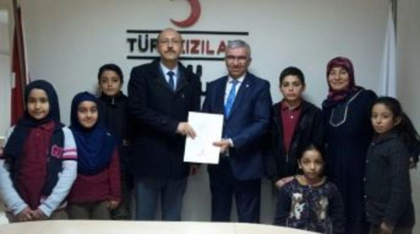 Ortaokul &Ouml;ğrencileri, Ha&ccedil;lıklarını Halep İ&ccedil;in Bağışladı