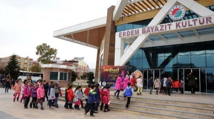Kepez Belediyesi &Ccedil;ocukları Tiyatro İle Buluşturuyor