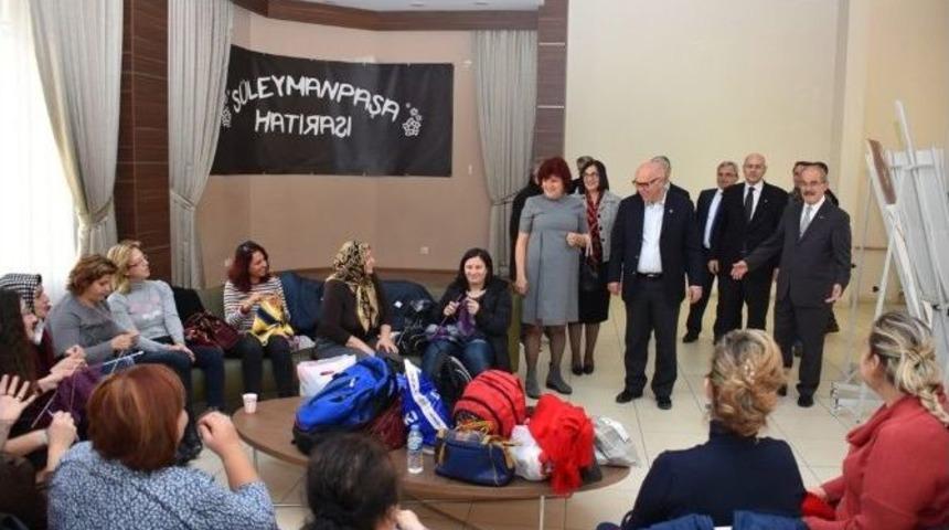 Konservatuvar Annelerinden Minik Y&uuml;rekleri Isıtan Destek