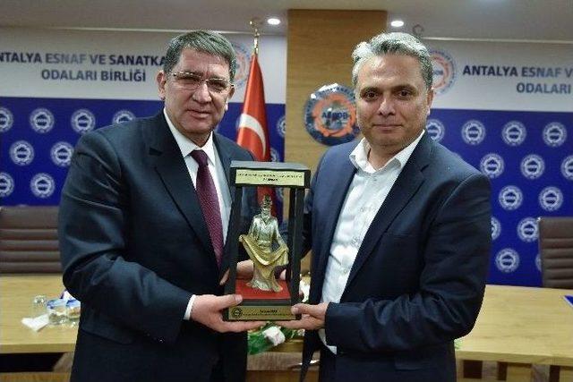 Başkan Uysal Oda Başkanlarıyla Bir Araya Geldi 2