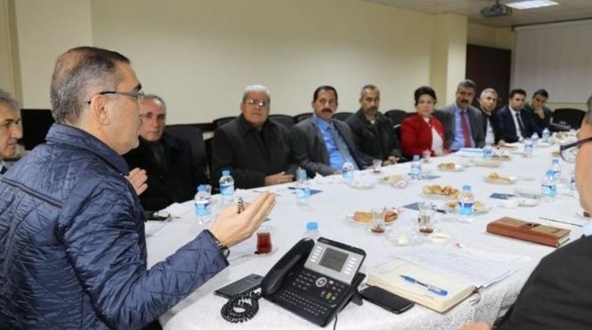 Başkan &Ccedil;elikcan, Muhtarlarla Buluştu