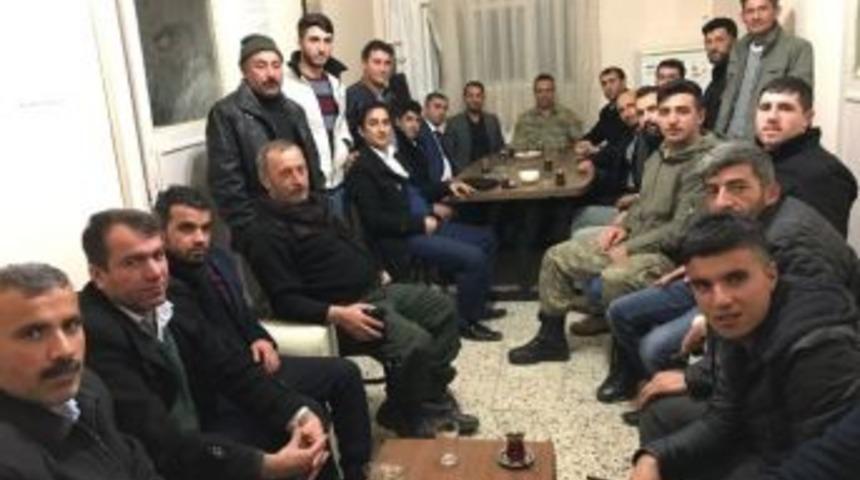 Şehit Aileleri Derneğinden G&uuml;venlik G&uuml;&ccedil;lerine Ziyaret