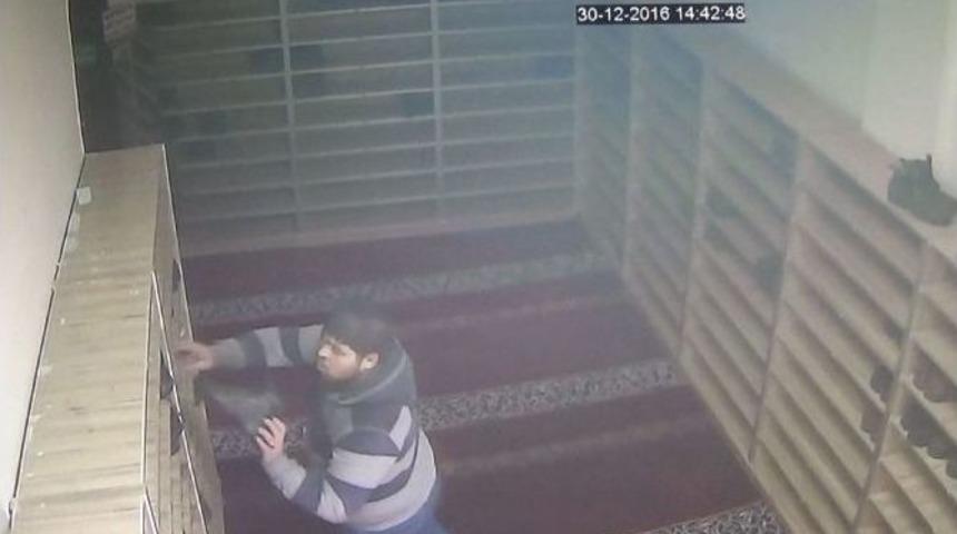 Hastalık Kapmamak İ&ccedil;in Koklamış