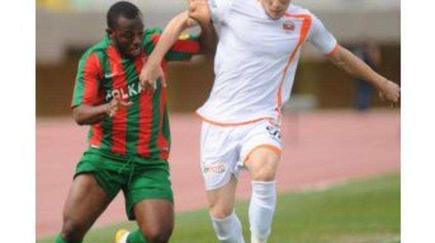 G&ouml;ztepe'de Transfer Harekatı S&uuml;r&uuml;yor