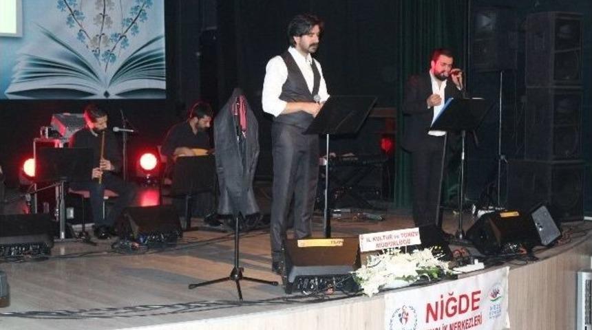 Serdar Tuncer Osmanlı Şiirleriyle B&uuml;y&uuml;ledi