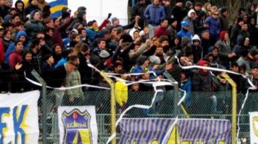 Zor G&uuml;nler Ge&ccedil;iren Ala&ccedil;atıspor &Uuml;&ccedil; Transfer Yaptı