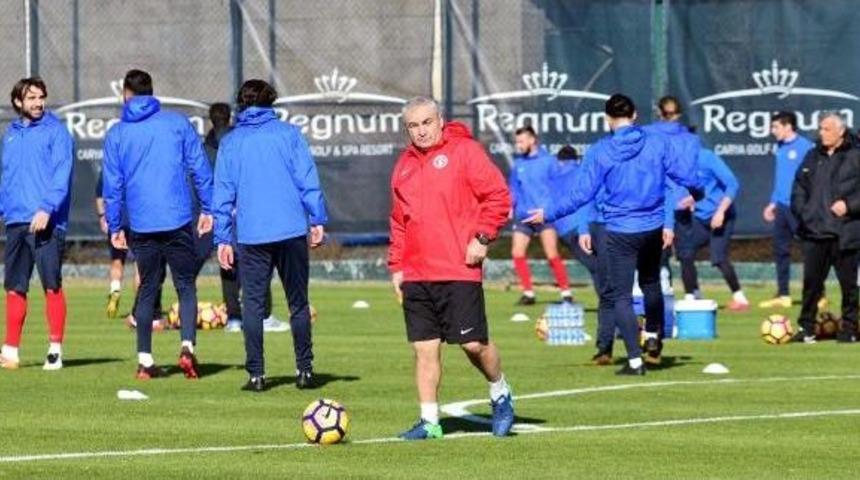 Antalyaspor Teknik Direkt&ouml;r&uuml; &Ccedil;alımbay: Eto'o Gitmek Istiyorsa Gidebilir