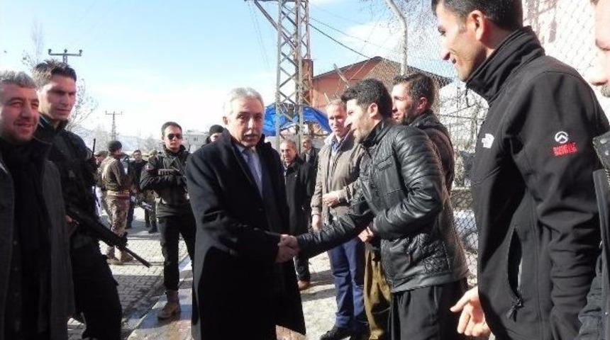 Vali Toprak Sınır B&ouml;lgesini Ziyaret Etti