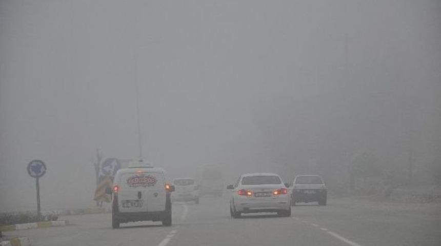 Balıkesir&rsquo;de Sis Etkili Oluyor