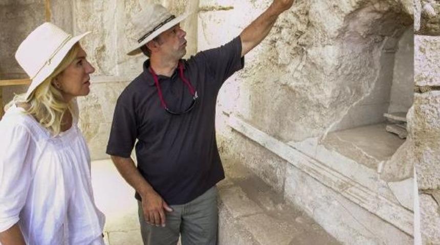 Metropolis Kazısında Cam Fırını Bulundu