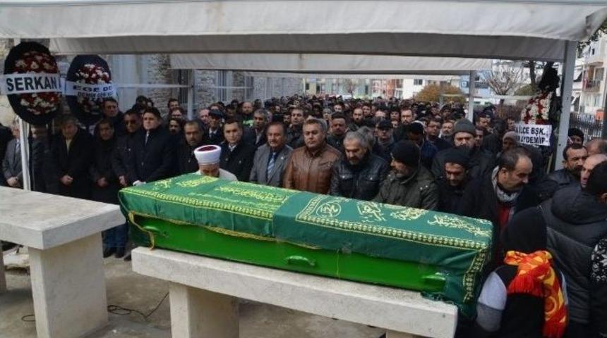 Patlamada &Ouml;len İş&ccedil;inin Cenazesi Memleketine Uğurlandı