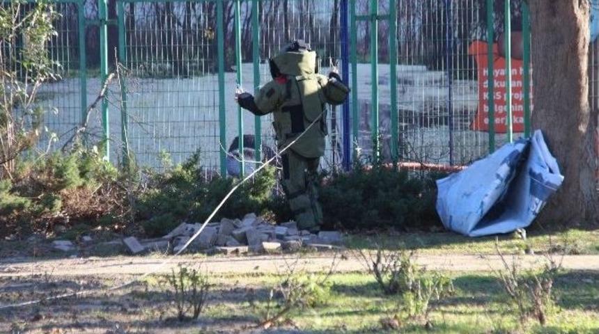 Ş&uuml;pheli &Ccedil;antadan Okul Malzemesi &Ccedil;ıktı