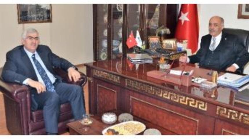 Ak Parti İl Başkanı &Ouml;z, Başkan Y&uuml;celik&rsquo;i Ziyaret Etti
