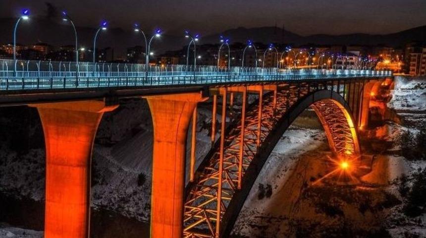 İki Mahalle K&ouml;pr&uuml; İle Birleşti