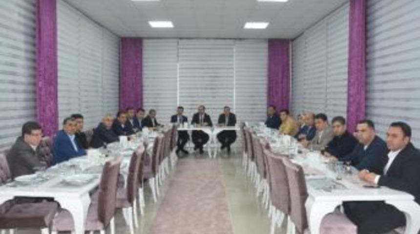 Ak Parti&rsquo;de Y&uuml;r&uuml;tme Kurulu Toplantısı Yapıldı