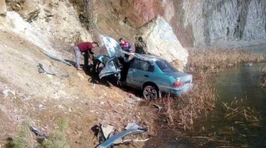 Zonguldak'ta Otomobil U&ccedil;uruma Yuvralandı: 2 Yaralı