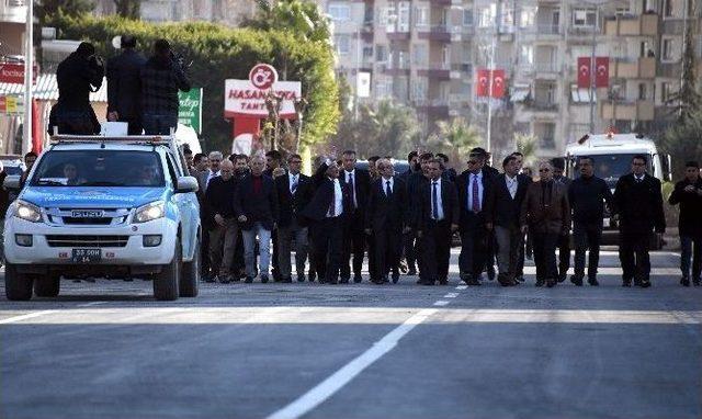 Mersin’in İkinci Bat-çık Projesi Demokrasi Kavşağı Açıldı