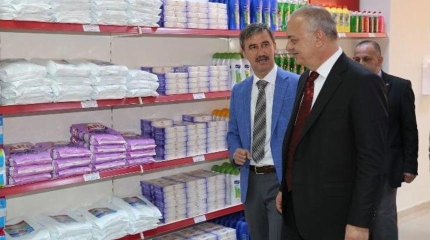 Gıda Bankası 523 Ailenin Y&uuml;z&uuml;n&uuml; G&uuml;ld&uuml;rd&uuml;