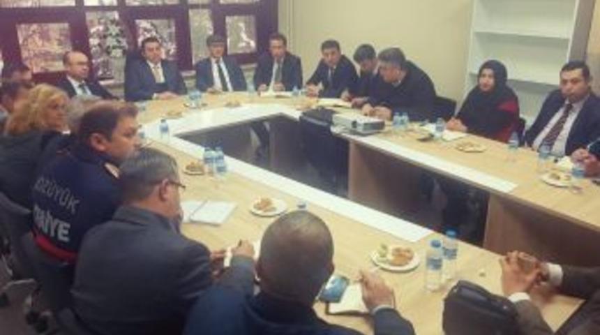 Başkan Bakıcı, Başkan Yardımcıları Ve Birim M&uuml;d&uuml;rleri İle 2016 Yılını Değerlendirdi