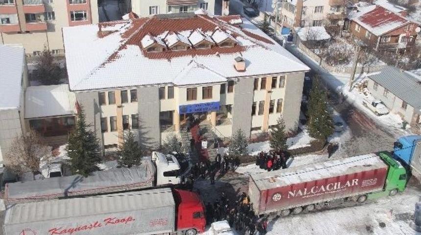 Bolu&rsquo;dan Halep&rsquo;e 7 Tır Yardım Malzemesi G&ouml;nderildi