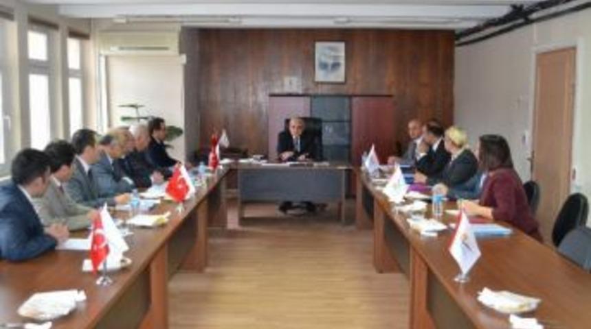 &Ccedil;evre M&uuml;d&uuml;rl&uuml;ğ&uuml;&rsquo;nden Vali G&uuml;ven&ccedil;er&rsquo;e Brifing