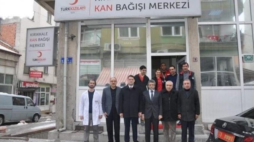 Kırıkkale Valisi Haktanka&ccedil;maz Kan Verdi