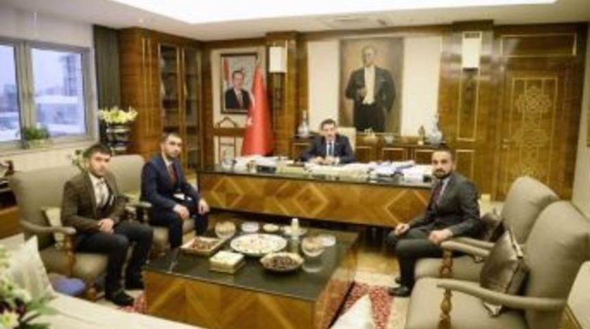 Taraftar, Bakan T&uuml;fenkci&rsquo;yi Birlik Ve Beraberlik Gecesine Davet Etti