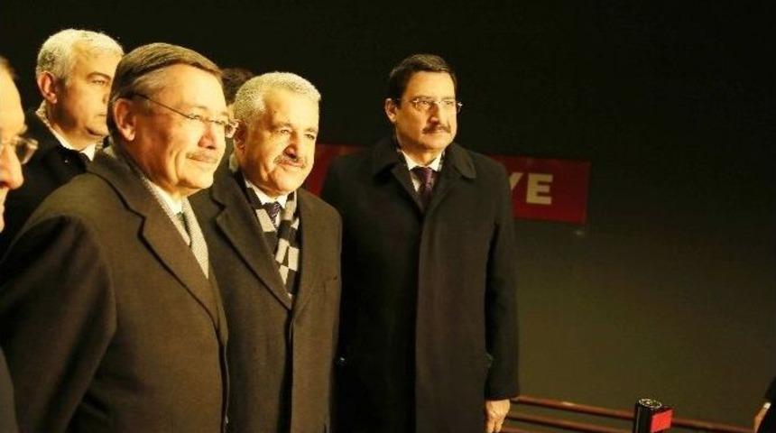 Bakan Arslan Ke&ccedil;i&ouml;ren Metrosu&rsquo;ndaki Son Hazırlıkları İnceledi