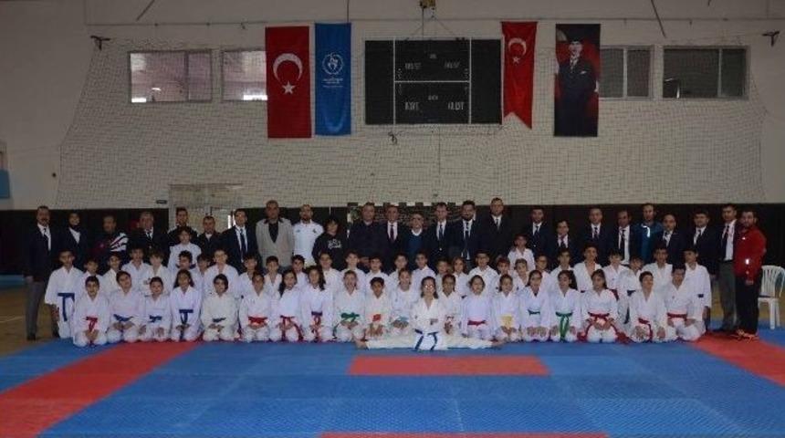 Adana&rsquo;da Karate Anadolu Yıldızlar Ligi İl Se&ccedil;meleri Tamamlandı