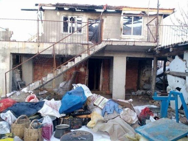 Sandıklı&rsquo;da Yangın 1