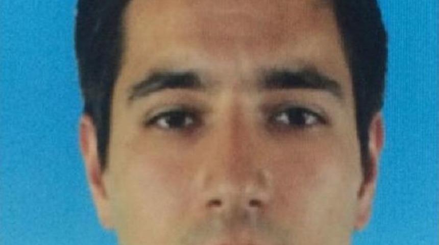 Başını Havuzun Duvarına &Ccedil;arpan Komiser Yardımcısı &Ouml;ld&uuml;