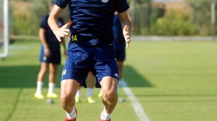 Menemen Belediyespor'da 3 Futbolcuyla Daha Yollar Ayrıldı