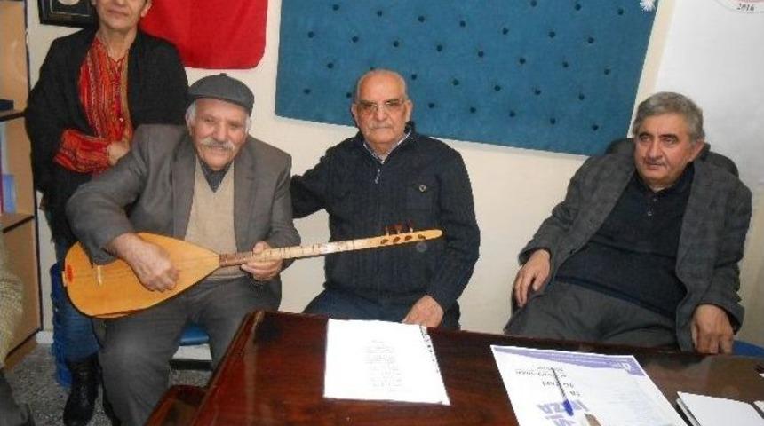 Eskişehirli Şairler Ve Ozanlar Yeni Yılı Şiir Ve T&uuml;rk&uuml;lerle Kutladı