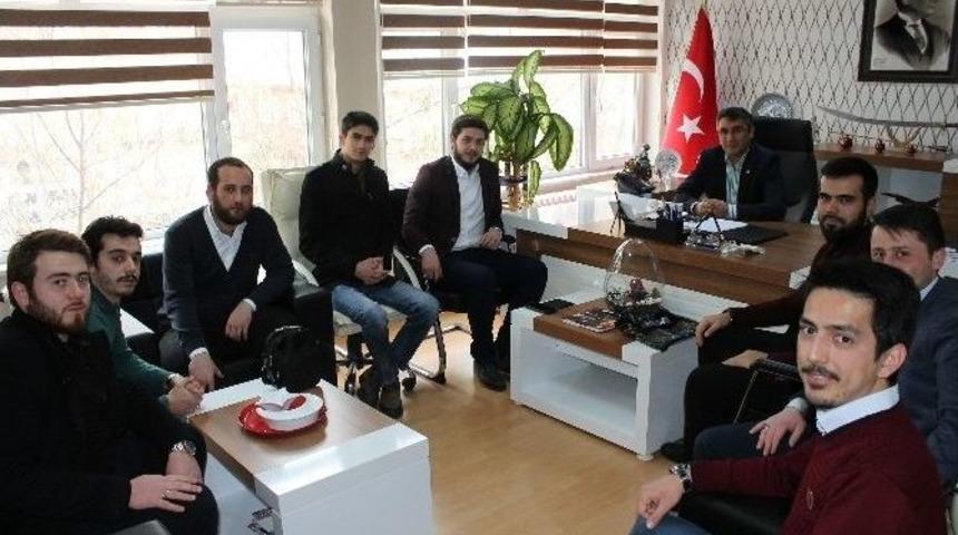 Gen&ccedil; Ortam Derneği&rsquo;nden Gen&ccedil;lik Hizmetleri Ve Spor İl M&uuml;d&uuml;r&uuml; Aksoy&rsquo;a Ziyaret