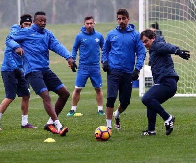 Kasımpaşa dan Neşeli Antrenman 1