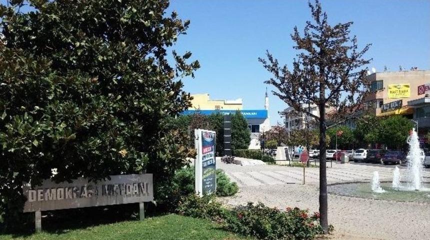 Salihli&rsquo;de 2 Meydana Yeni İsim Verildi