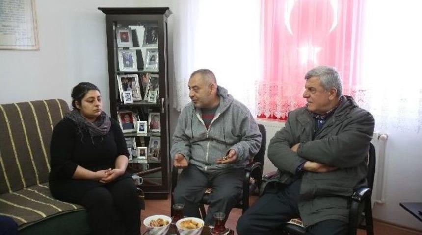 Başkan Karaosmanoğlu, El Bab Şehidi Albayrak&rsquo;ın Babasını Ziyaret Etti