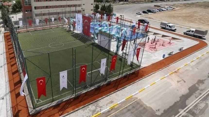 Pamukkale Belediyesi&rsquo;nden Hem Spora Hem Eğitime Destek
