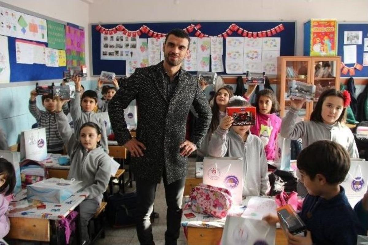 Kenan Sofuoğlu Konya&rsquo;da &Ouml;ğrencilerle Bir Araya Geldi