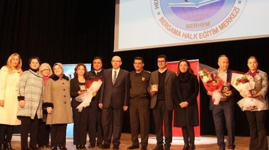 En Hayırlı Sergi Bergama&rsquo;da