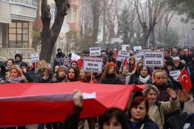 Kırklareli'de Kadınlar Terörü Yürüyüşle Protesto Etti