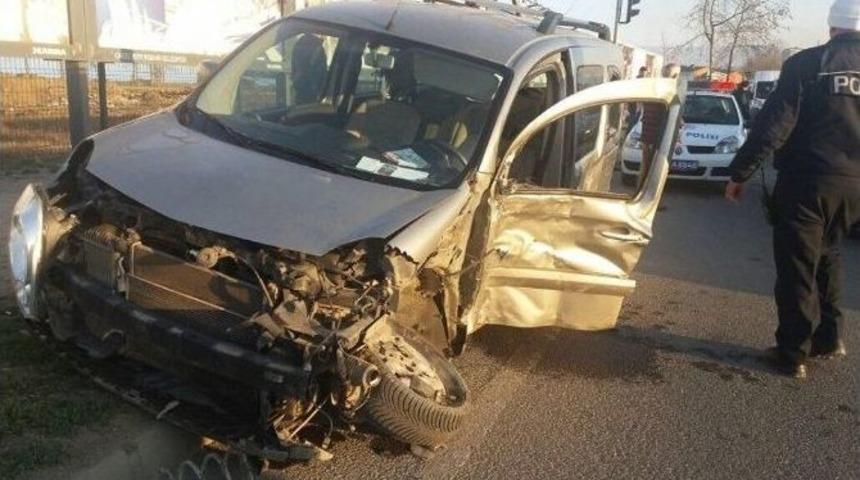 Fatsa&rsquo;da Trafik Kazası: 4 Yaralı