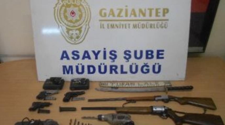 Hırsızlık Ş&uuml;phelileri Yakalandı