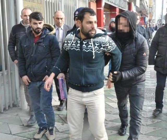 Eskişehir'de 'reina Katliamcısı' Ihbarı Polisi Ayağa Kaldırdı